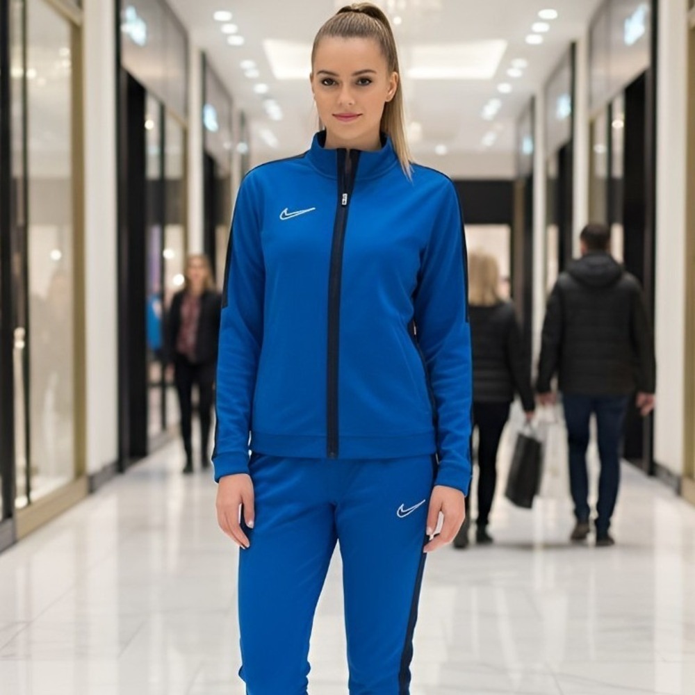 Nike‎ Women's DR1686-463 Academy Track Jacket Medium – Royal Blue Dri-FIT